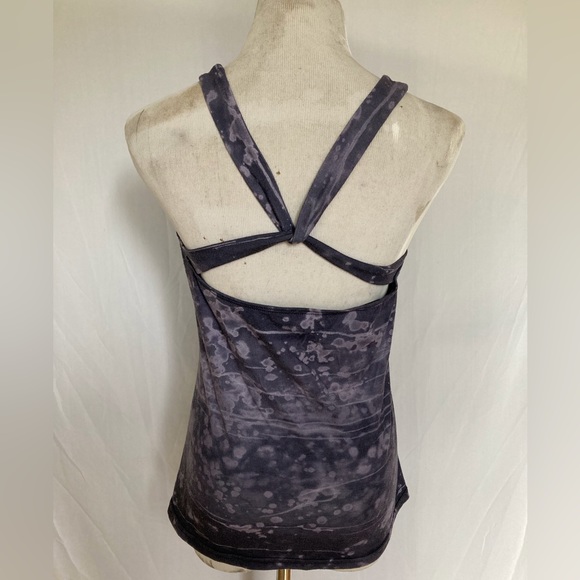 Aneko gray and black built in bra activewear tank top - Picture 2 of 7